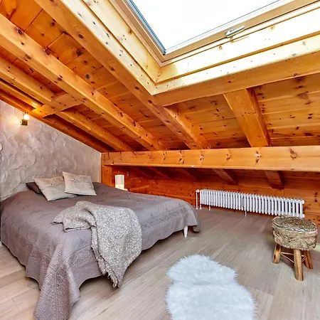 Apartman Livingroom *