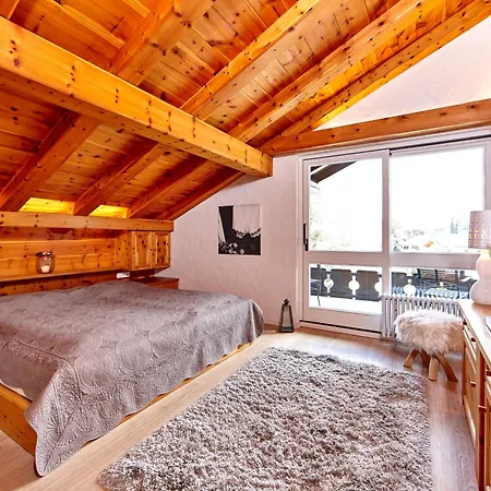 Apartman Livingroom *